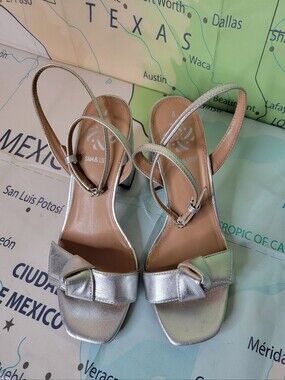Sam & Libby Metallic Silver Knot Slingback Heels Sandles